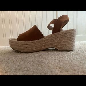 Platform sandals
